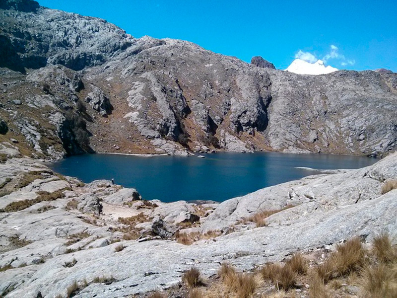 Trekking Laguna Ahuac en huaraz